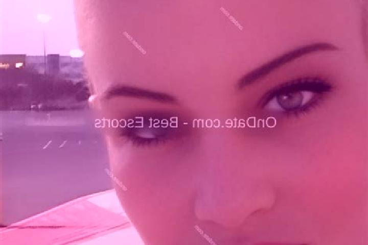 Amelia, 34 — Escort in Almedia, United States
