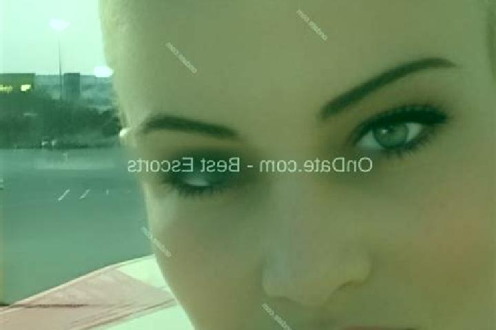 Amelia, 34 — Escort in Southampton, United States