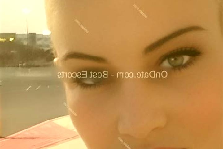 Amelia, 34 — Escort in Wakeman, United States