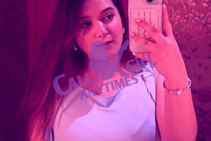 Amelia, 35 — Escort in Firozabad, India