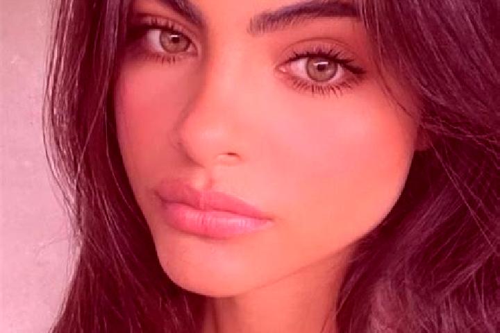 Amelia, 36, a auburn dark-eyed middle eastern companion based in Jigrasheni. Offering Prostate Massage, Duos, Deep French Kissing, Girlfriend Experience, Str...