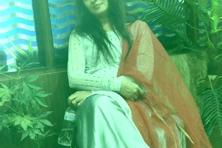 Amelia, 36 — Escort in Bina, India