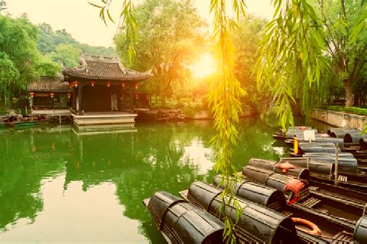 Amelia, 36 — Escort in Shangyu, China