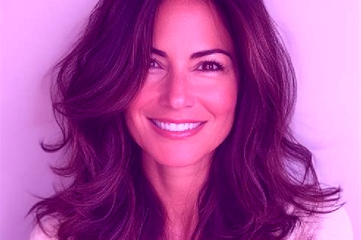Amelia, 37, a brunette dark-eyed mixed companion based in Whitehouse. Offering Girlfriend Experience, BDSM, Tantra. Available for incall and outcall, day and...