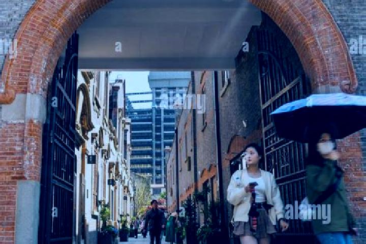 Amelia, 37 — Escort in Anning Xilu, China