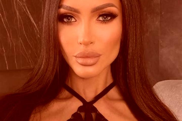 Amelia, 37 — Escort in Greentree, United States
