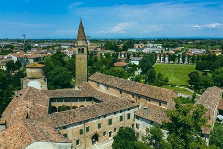 Amelia, 38 — Escort in Fratta Polesine, Italy