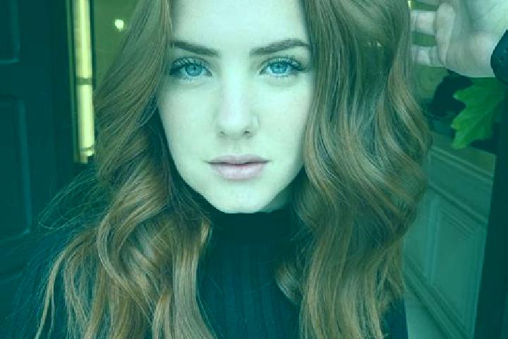Aria, 20, a auburn blue-eyed slavic companion based in Adsubia. Offering BDSM, OWO, Domination, Couples. Available for incall and outcall, day and evening da...
