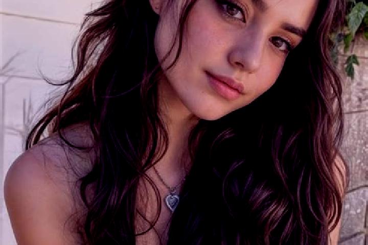 Aria, 20, a auburn brown-eyed middle eastern companion based in Elgiszewo. Offering Roleplay, Massage, Deep French Kissing. Available for incall and outcall,...