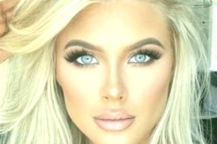 Aria, 20, a platinum blonde amber-eyed ebony companion based in Guaraciaba do Norte. Offering Dinner Date, Couples, Overnight, Roleplay. Available for incall...