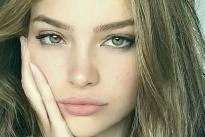Aria, 21, a blonde hazel-eyed middle eastern companion based in Tesido. Offering Party Girl, A-Level, Overnight, GFE. Available for incall and outcall, overn...