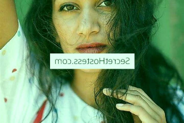 Aria, 21, a red grey-eyed indian companion based in Outes. Offering Overnight, Girlfriend Experience, Prostate Massage, GFE, Party Girl. Available for incall...