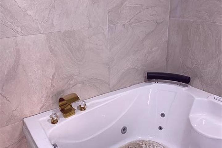 Aria, 21 — Escort in Guzeltepe, Turkey