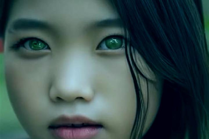 Aria, 22, a brunette green-eyed asian companion based in Pluton. Offering Domination, Duos, CIM. Available for incall and outcall, day and evening dates.