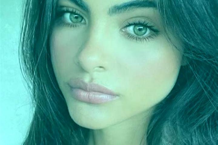 Aria, 23, a dark blonde brown-eyed indian companion based in Falastoaca. Offering A-Level, Tantra, Dinner Date, Girlfriend Experience. Available for incall a...