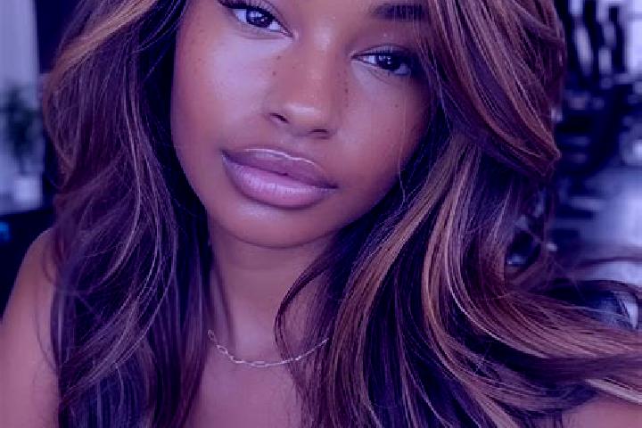 Aria, 23, a dark blonde brown-eyed mediterranean companion based in Chillan Viejo. Offering 69, Deep French Kissing, Dinner Date. Available for incall and ou...