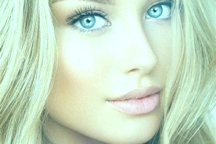 Aria, 24, a blonde grey-eyed indian companion based in Alikianos. Offering Striptease, BDSM. Available for incall and outcall, day and evening dates.