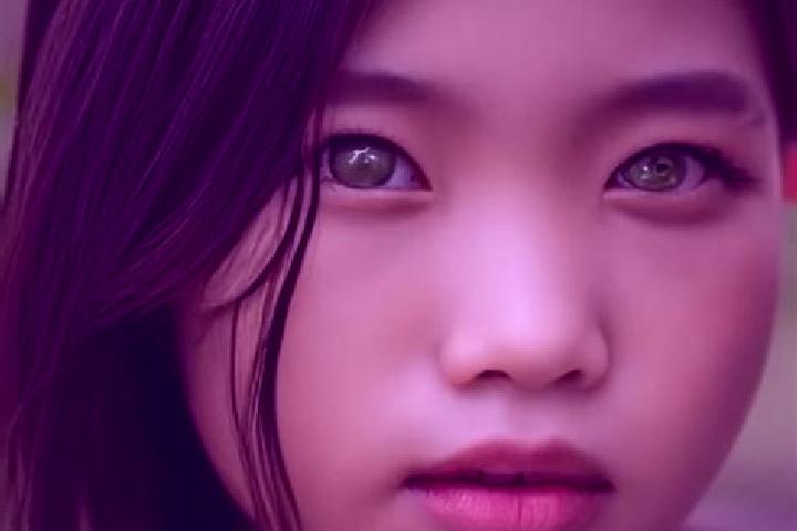 Aria, 25, a black green-eyed asian companion based in Aabenraa. Offering Roleplay, Party Girl, Massage. Available for incall and outcall, day and evening dates.