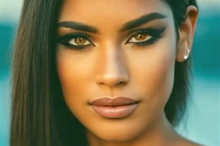 Aria, 25, a red green-eyed latina companion based in Loma Angosta. Offering Domination, 69, Party Girl, Girlfriend Experience. Available for incall and outca...