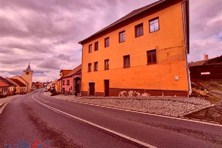 Aria, 26 — Escort in Kasejovice, Czech Republic