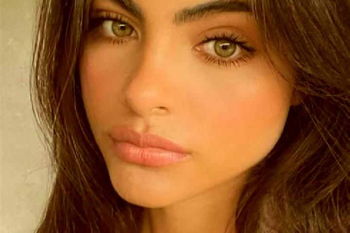 Aria, 27, a black brown-eyed indian companion based in Ciudad Benito Juarez. Offering CIM, A-Level, Overnight, OWO, 69. Available for incall and outcall, day...