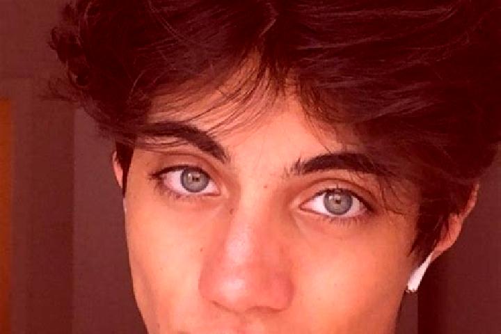 Aria, 27, a chestnut dark-eyed caucasian companion based in Gavello. Offering Travel Companion, Tantra, CIM, BDSM. Available for incall and outcall, overnigh...