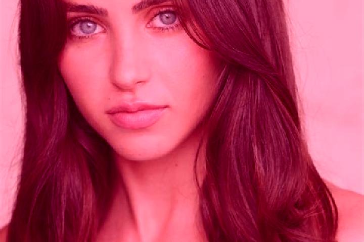 Aria, 28, a brunette green-eyed mixed companion based in Holca. Offering Tantra, Travel Companion, BDSM, Duos. Available for incall and outcall, overnight bo...