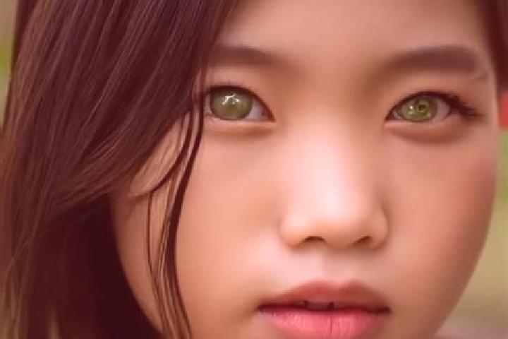 Aria, 28, a chestnut green-eyed asian companion based in Moffat. Offering BDSM, CIM, Massage, Prostate Massage. Available for incall and outcall, overnight b...
