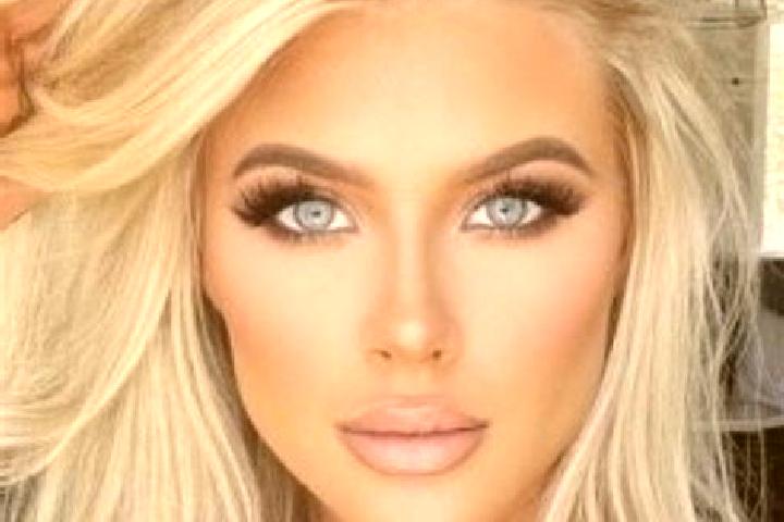 Aria, 28, a platinum blonde dark-eyed asian companion based in Montecavolo. Offering Domination, Prostate Massage, Dinner Date, Party Girl, Striptease. Avail...
