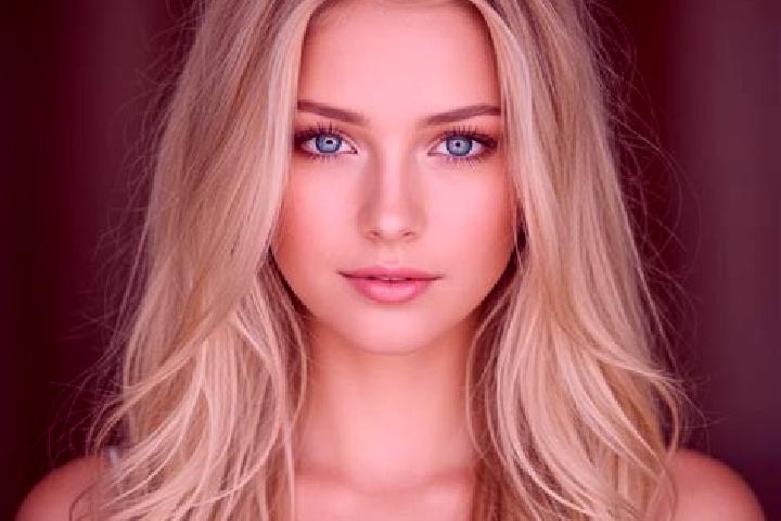 Aria, 29, a blonde grey-eyed mixed companion based in Visina Noua. Offering 69, Couples, Roleplay. Available for incall and outcall, day and evening dates.