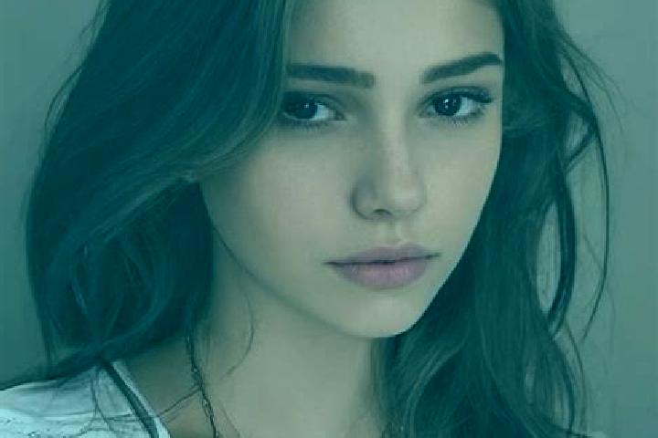 Aria, 30, a chestnut grey-eyed slavic companion based in Nilanga. Offering Domination, Dinner Date. Available for incall and outcall, overnight bookings avai...