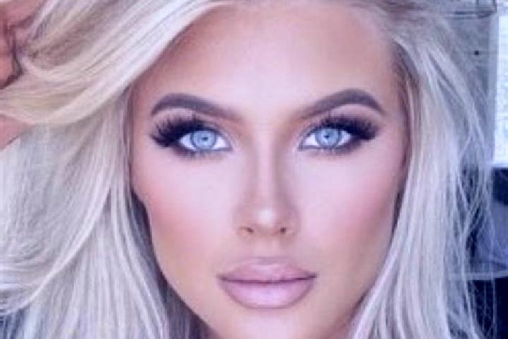 Aria, 31, a platinum blonde brown-eyed middle eastern companion based in Tepampa. Offering Fetish, Striptease, CIM, Massage, Duos. Available for incall and o...
