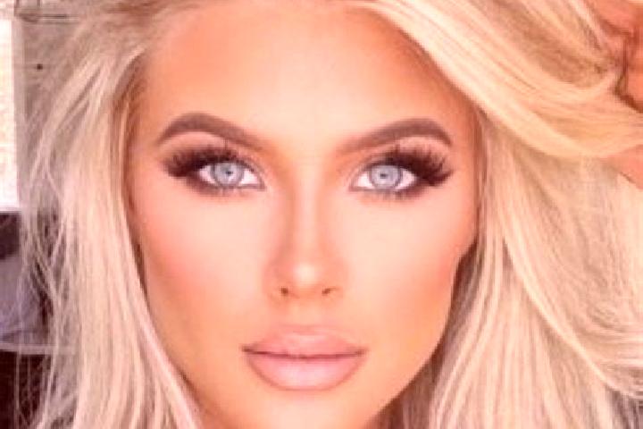 Aria, 31, a platinum blonde green-eyed ebony companion based in Hannan. Offering Overnight, Travel Companion, Erotic Massage. Available for incall and outcal...
