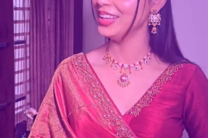 Aria, 31 — Escort in Kharod, India