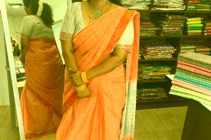 Aria, 31 — Escort in Vembadithalam, India