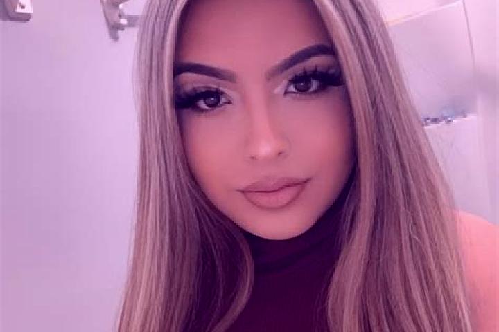 Aria, 33, a blonde dark-eyed latina companion based in Erniusuokou. Offering CIM, Duos, A-Level, OWO, Massage. Available for incall and outcall, day and even...