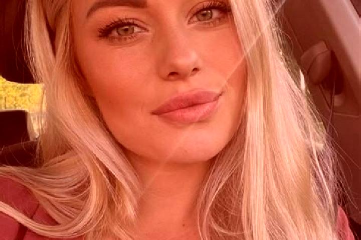 Aria, 33, a blonde hazel-eyed european companion based in Dardoq. Offering GFE, OWO, Party Girl, Travel Companion, 69. Available for incall and outcall, over...