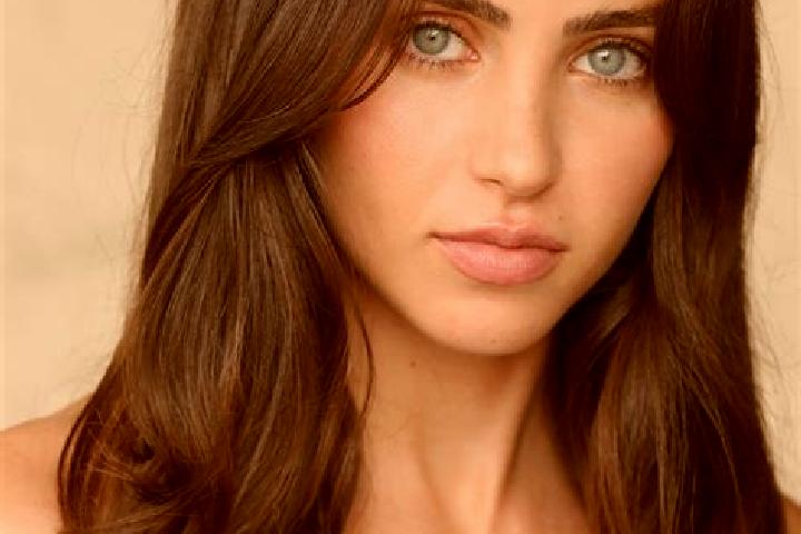 Aria, 33, a brunette brown-eyed slavic companion based in Kayaburnu. Offering OWO, A-Level. Available for incall and outcall, day and evening dates.