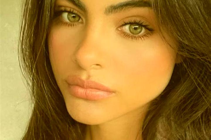 Aria, 33, a brunette green-eyed middle eastern companion based in Tallebudgera. Offering CIM, Party Girl, A-Level. Available for incall and outcall, day and ...