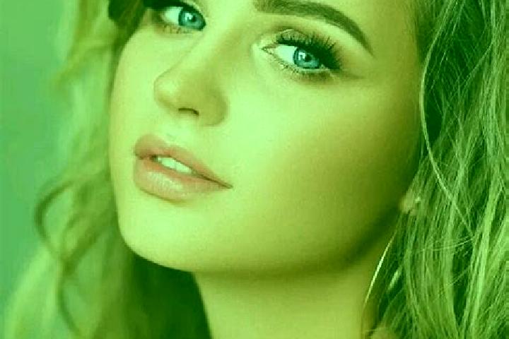 Aria, 34, a dark blonde blue-eyed mediterranean companion based in Bad Nauheim. Offering Roleplay, Party Girl, A-Level, Prostate Massage, CIM. Available for ...