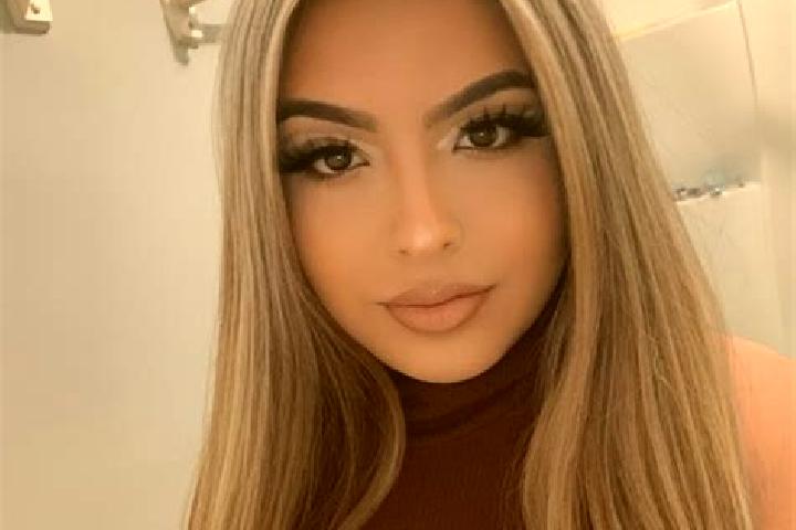 Aria, 35, a blonde brown-eyed latina companion based in Wedderburn. Offering 69, A-Level, Couples, Fetish. Available for incall and outcall, overnight bookin...