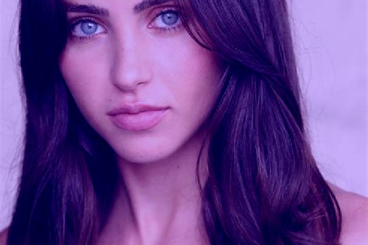 Aria, 35, a brunette grey-eyed latina companion based in Pulosari. Offering Deep French Kissing, GFE, 69, Travel Companion. Available for incall and outcall,...