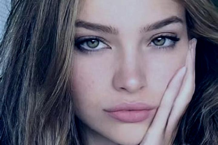 Aria, 36, a dark blonde hazel-eyed slavic companion based in Villazopeque. Offering GFE, Party Girl, Duos. Available for incall and outcall, day and evening ...