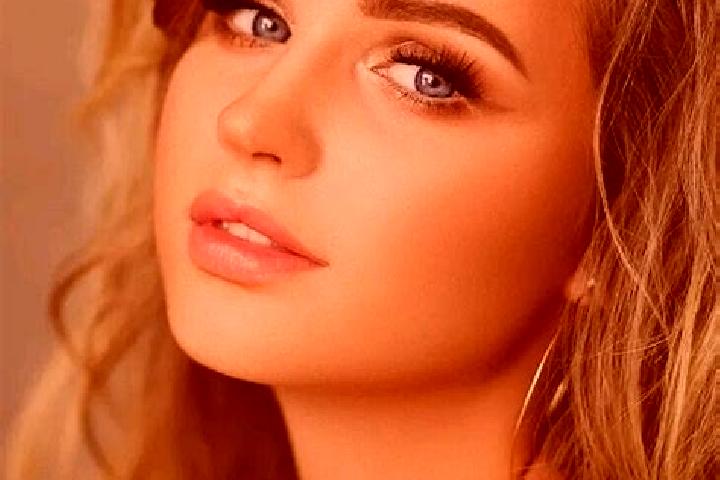 Aria, 37, a dark blonde blue-eyed asian companion based in Manikchari. Offering Party Girl, Fetish, 69, A-Level. Available for incall and outcall, overnight ...
