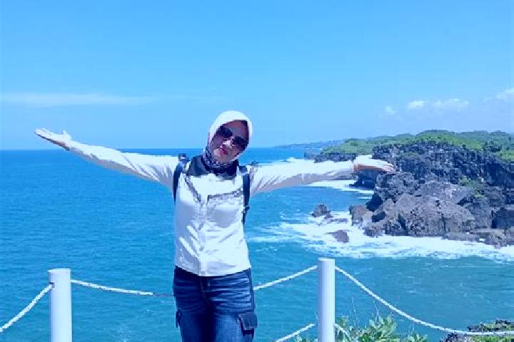 Aria, 37 — Escort in Wanareja, Indonesia