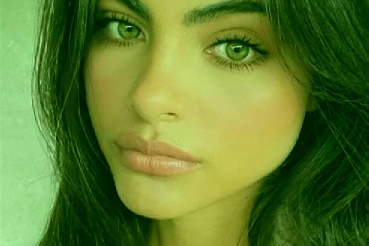 Aria, 38, a brunette green-eyed european companion based in Kauswagan. Offering Massage, Roleplay, BDSM, Deep French Kissing, CIM. Available for incall and o...