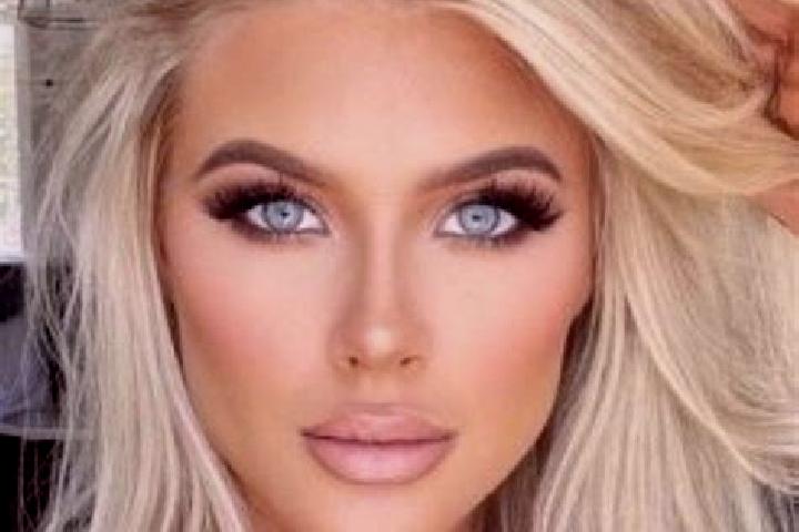 Aria, 38, a platinum blonde brown-eyed ebony companion based in Montpon-Menesterol. Offering Deep French Kissing, Prostate Massage, Party Girl, CIM. Availabl...