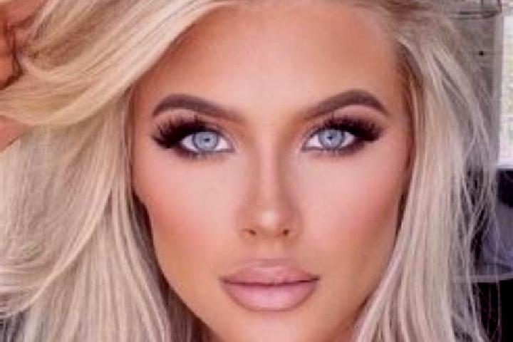 Aria, 38, a platinum blonde grey-eyed caucasian companion based in Koerperich. Offering GFE, Roleplay, Striptease, Domination. Available for incall and outca...