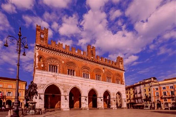 Aria, 38 — Escort in Poggio Picenze, Italy