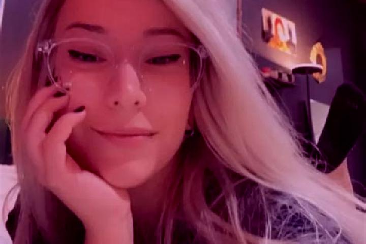 Ariana, 20, a blonde dark-eyed mixed companion based in Bayou Boeuf. Offering Erotic Massage, GFE, CIM, Tantra. Available for incall and outcall, day and eve...